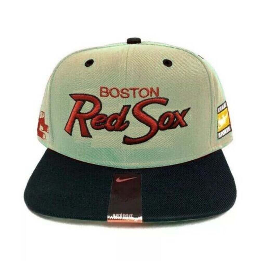Nike Vintage Two Toned Script Boston Red Sox Snapback Hat / Cap (WHT)